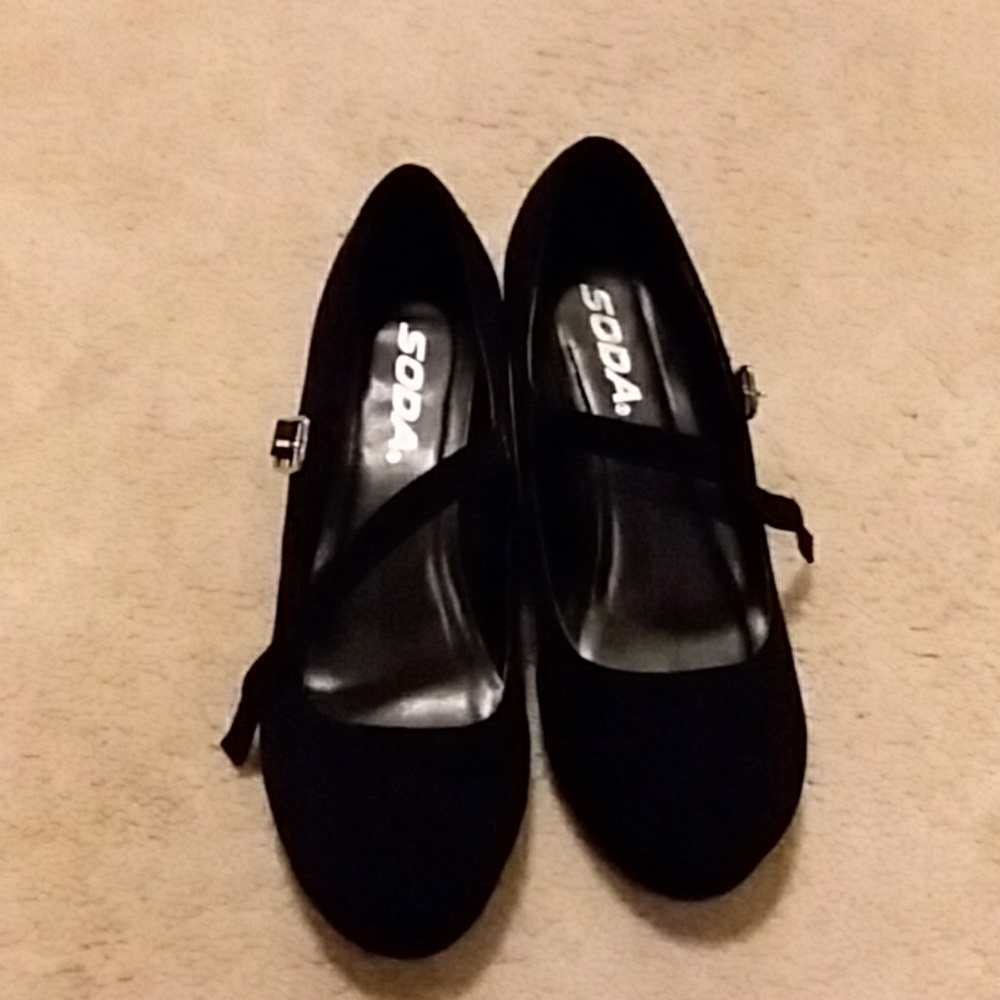 wedge Mary Jane's only worn twice!!!